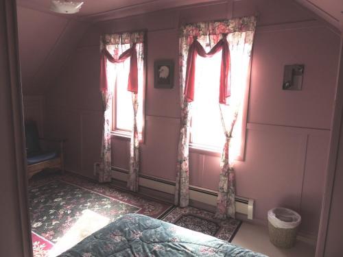 Historical Guest House Bed And Breakfast