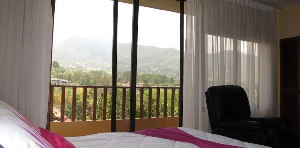 Las Cumbres Inn Adults Only