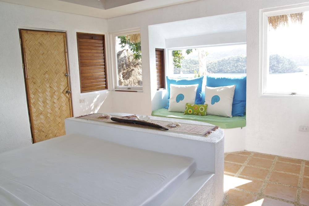 Puerto Del Sol Resort & Dive Center