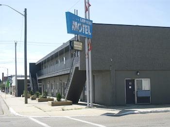 Camrest Motel