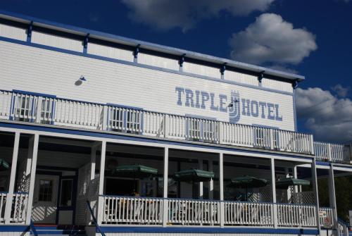 Triple J Hotel