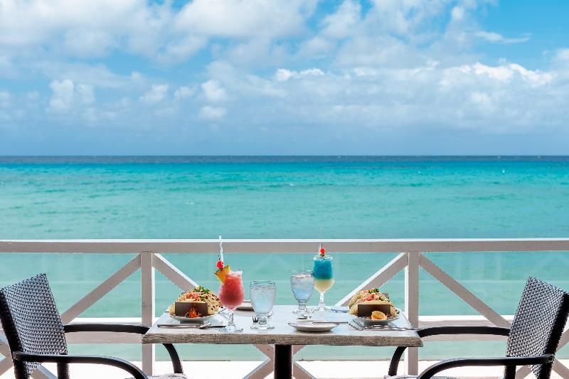 Butterfly Beach Hotel