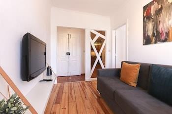 Arama Poolside Villa