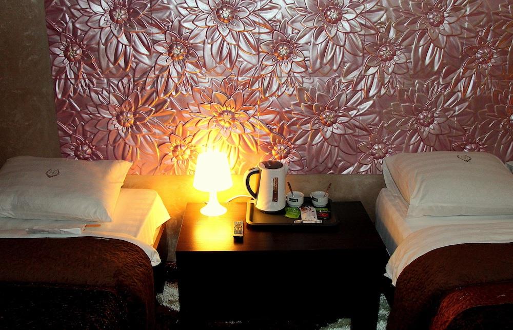 Diadema Sheremetyevo