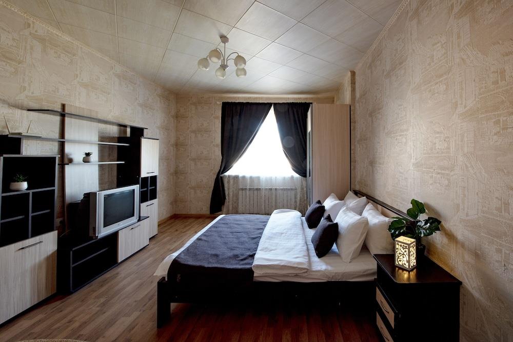 Borodino Boulevard 13