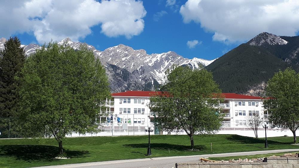 Mountain View Suites At Fairmont Hot Springs
