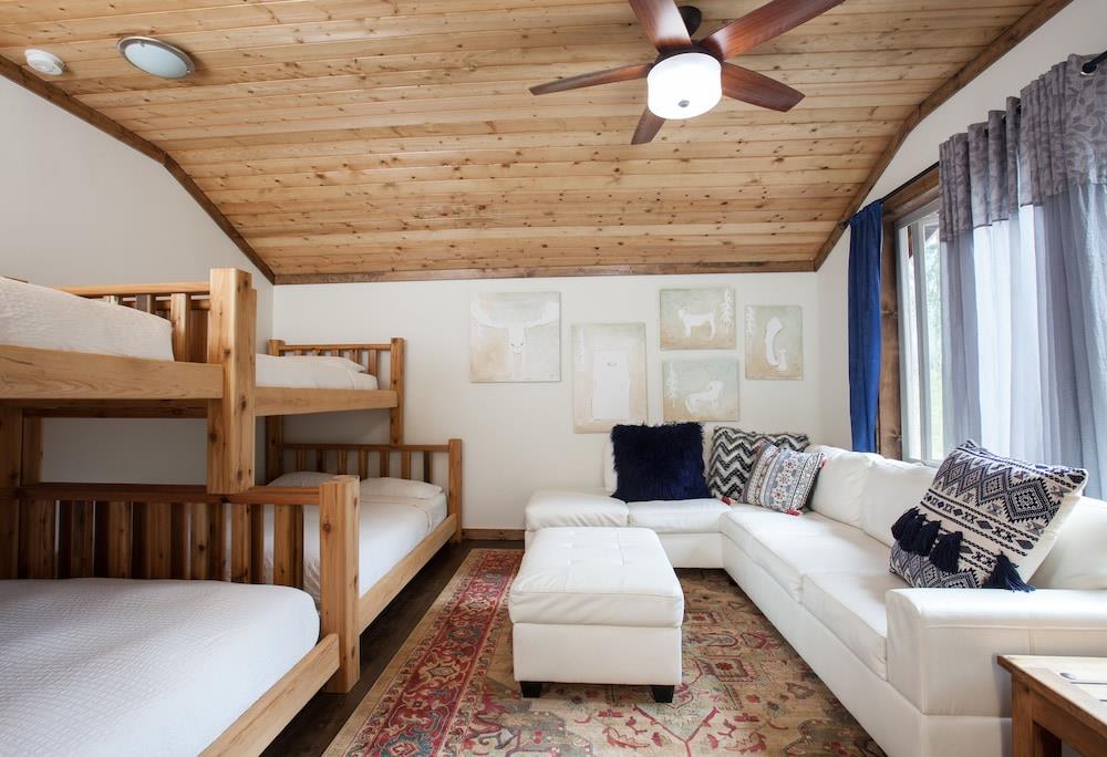 Base Camp Guest House & Cabins