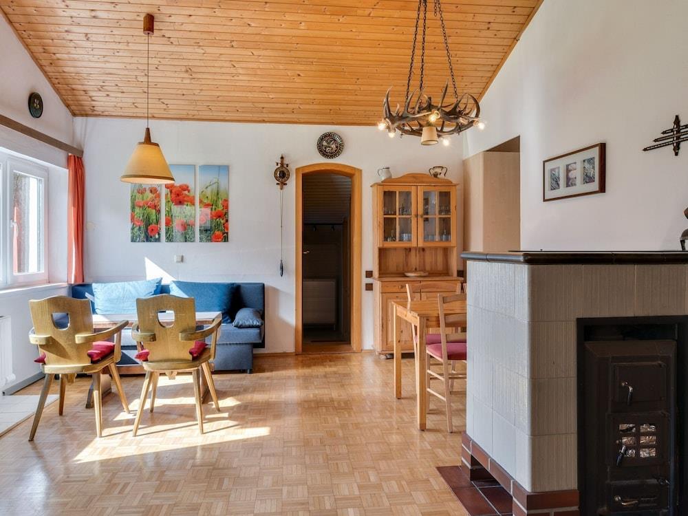 Spacious Chalet In Maishofen Near Forest