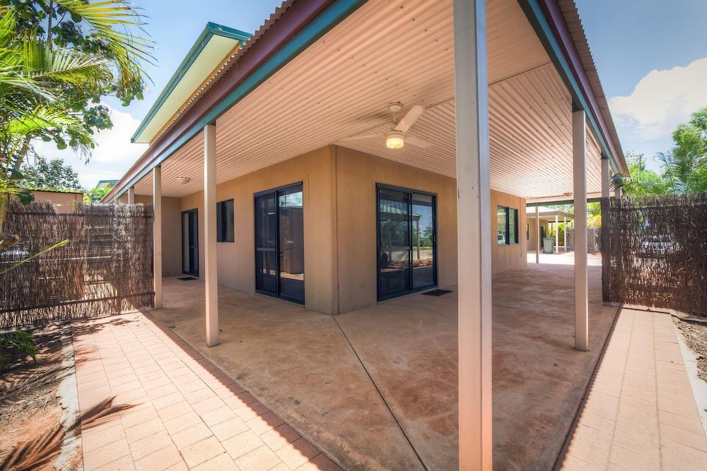 Ningaloo Breeze Villa 2