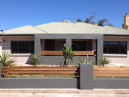 Ploughmans On Wallis Horsham