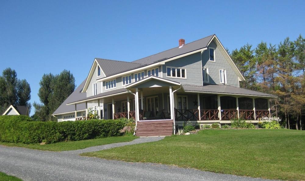 Covered Bridge Bed And Breakfast
