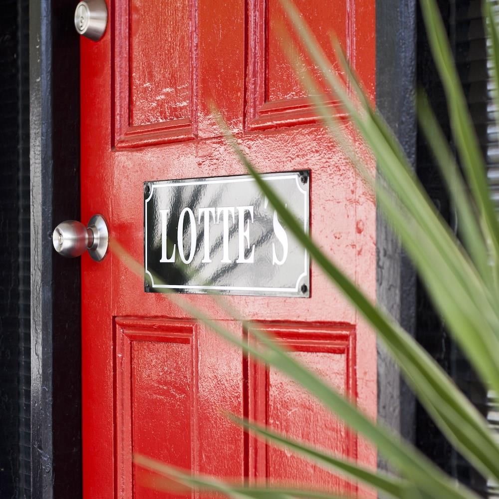 Lottes Cottage