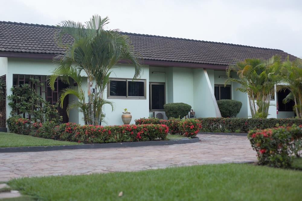 Travellers Palm Court