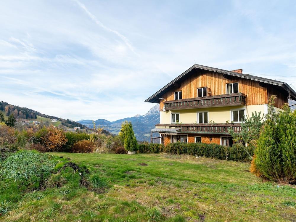 Cozy Mansion In Haus Im Ennstal Near Ski Area