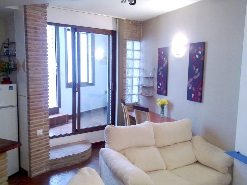 Apartment With 2 Bedrooms In Casarabonela