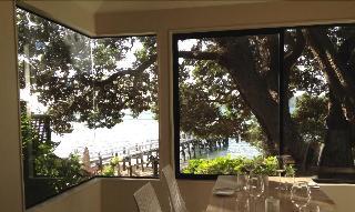 Beach House Kawau Island