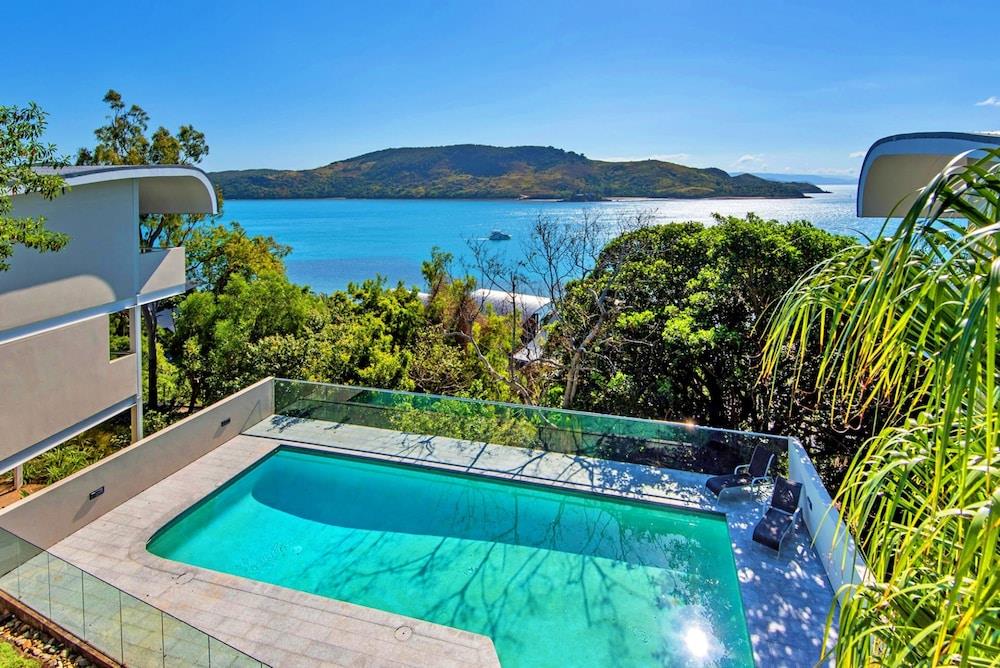 Waves 3 Luxury 3 Bedroom