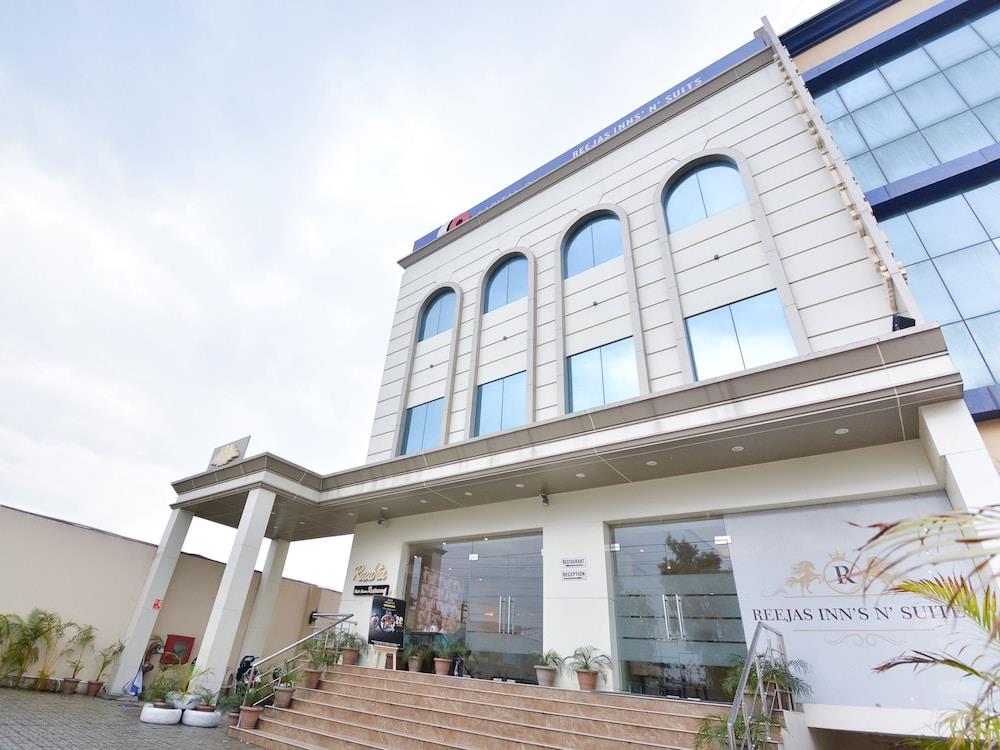 Capital O 37234 Reejas Inns' N' Suites