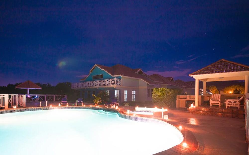 Paradise Beach Front Apartment