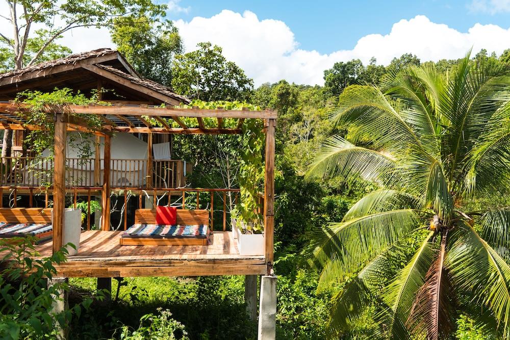 Beso Hilltop Retreat