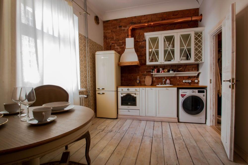 Old Town Library Deluxe Tartu Home Apt.