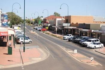 Cobar Town & Country Motor Inn