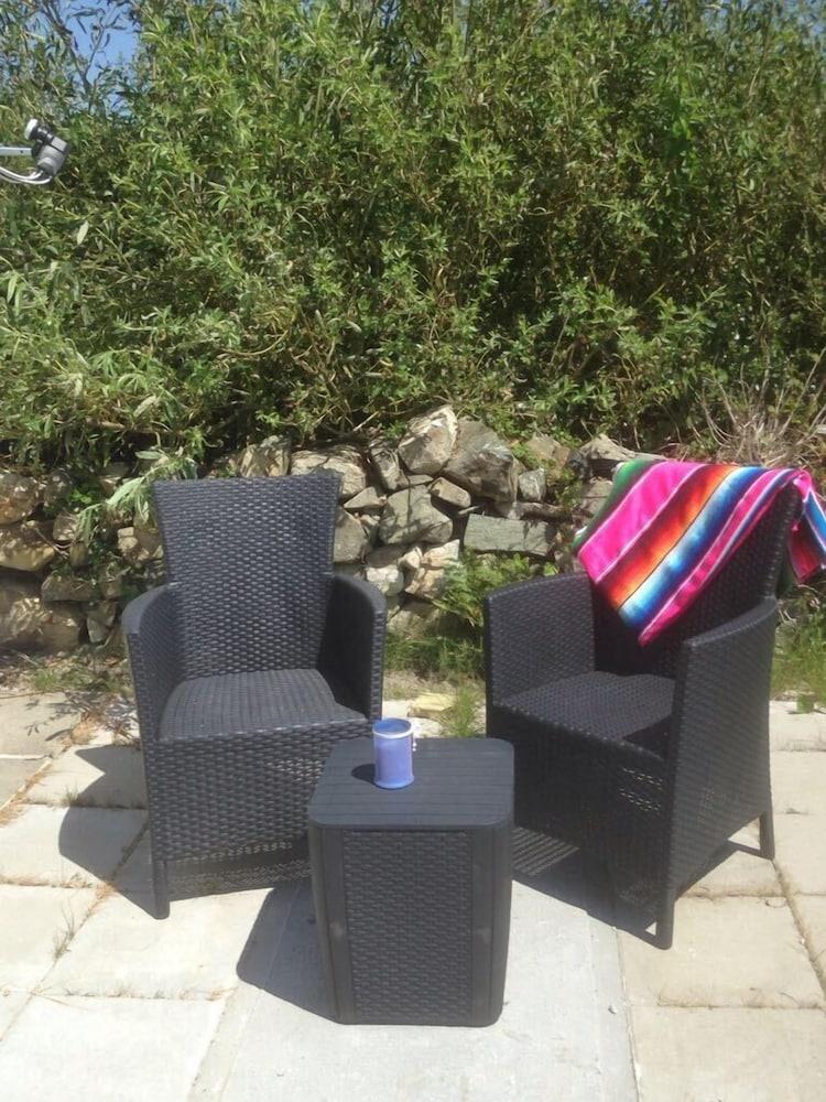 The Surf Hut At Beachcomber Cottage