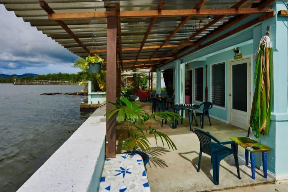 Casa Del Rayo Verde Hotelito Solidario