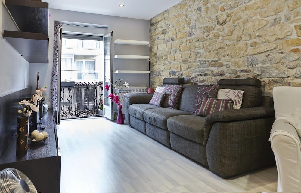 Basque Homes Buen Pastor