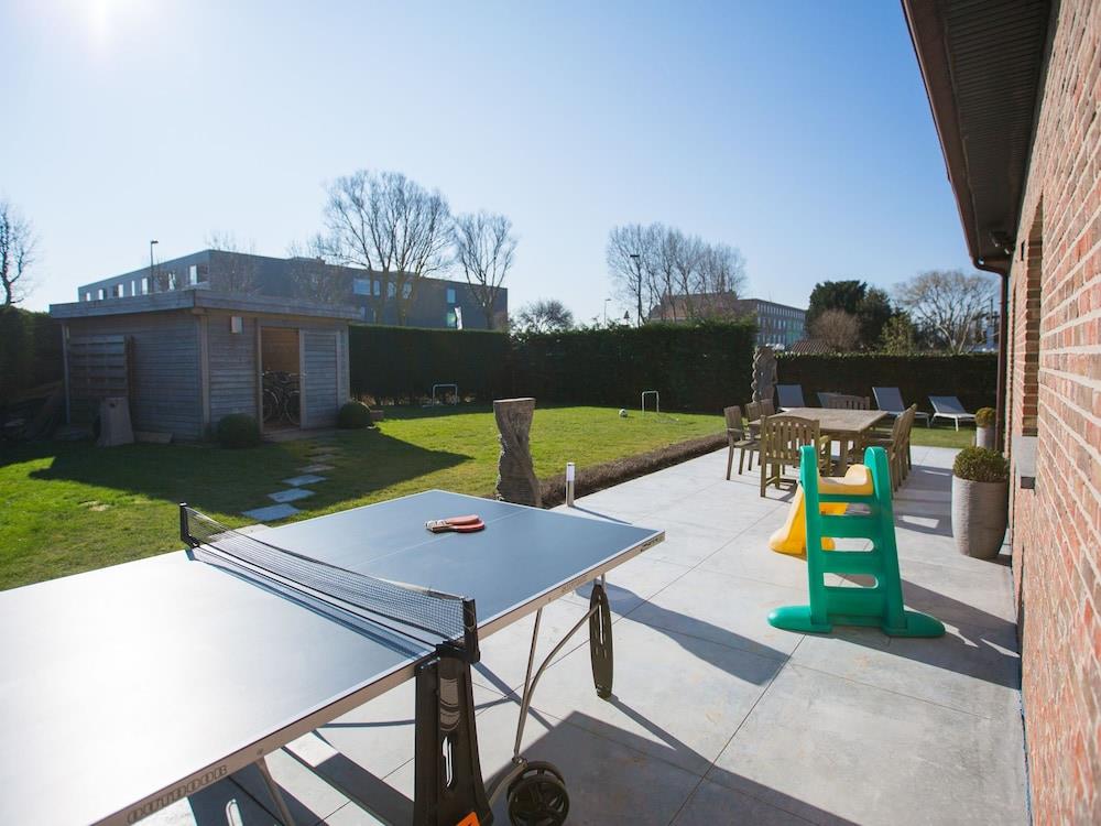 Beautiful Detached Home With Spacious Garden And Infrared Sauna, 800 M From The Sea