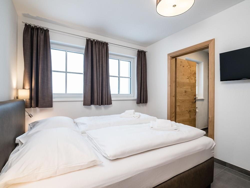 Luxurious Holiday Home In Niedernsill With Sauna