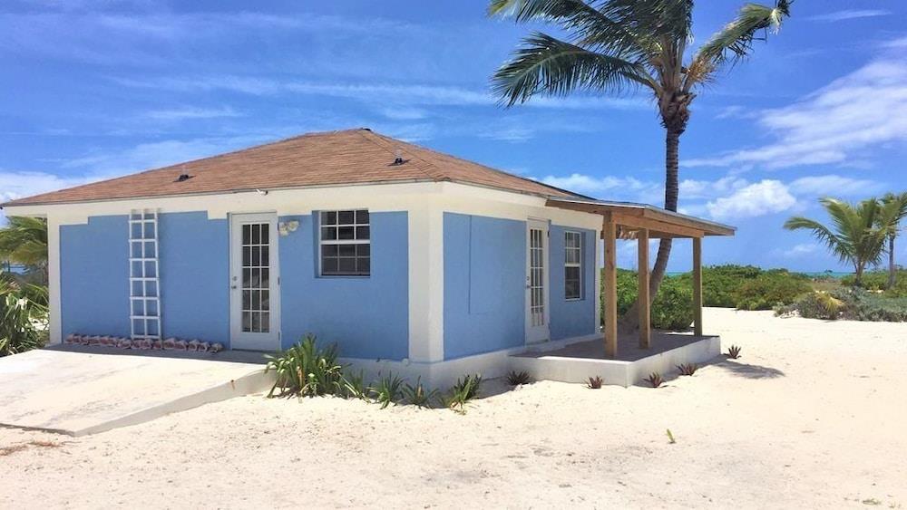 Paradise Beach Lovers Hideaway