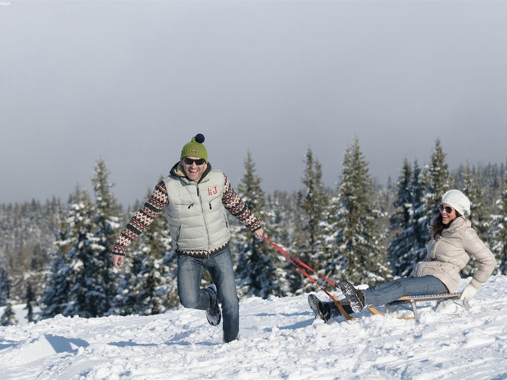 Sunlit Holiday Home With Private Garden In Kalchberg