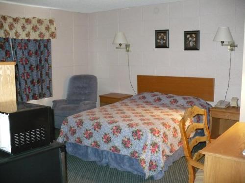 Sheridan Lawrence M Hotel