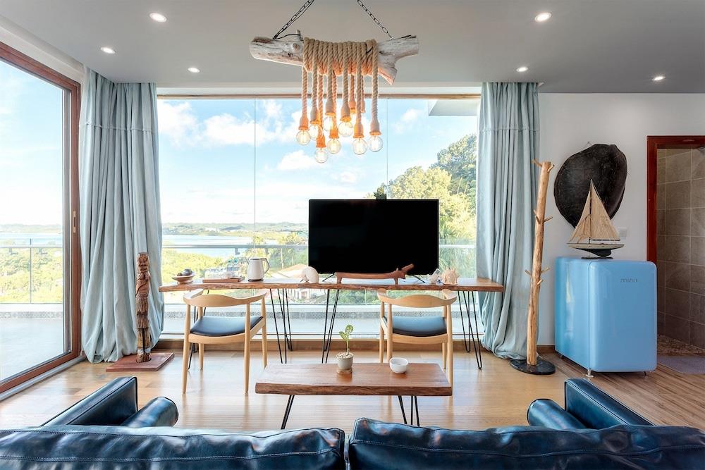 Beluu Sea View Resort