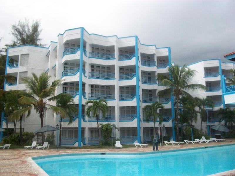 Hotel Costa Larimar
