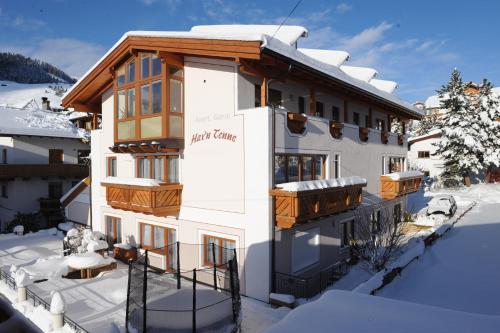 Apart Garni Haxn Tenne