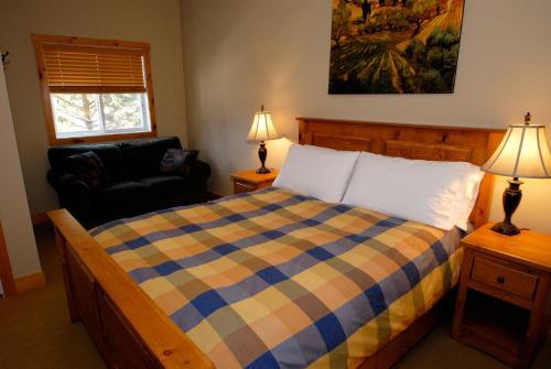 3 Bdrm Loft Condo At Kimberley