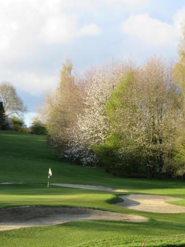 Golf & Hôtel De Falnuée