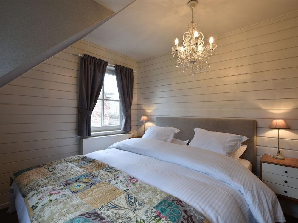 Charming Holiday Home In Damme With Private Garden