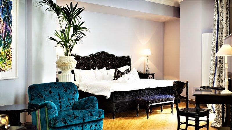 Dorsia Hotel & Restaurant