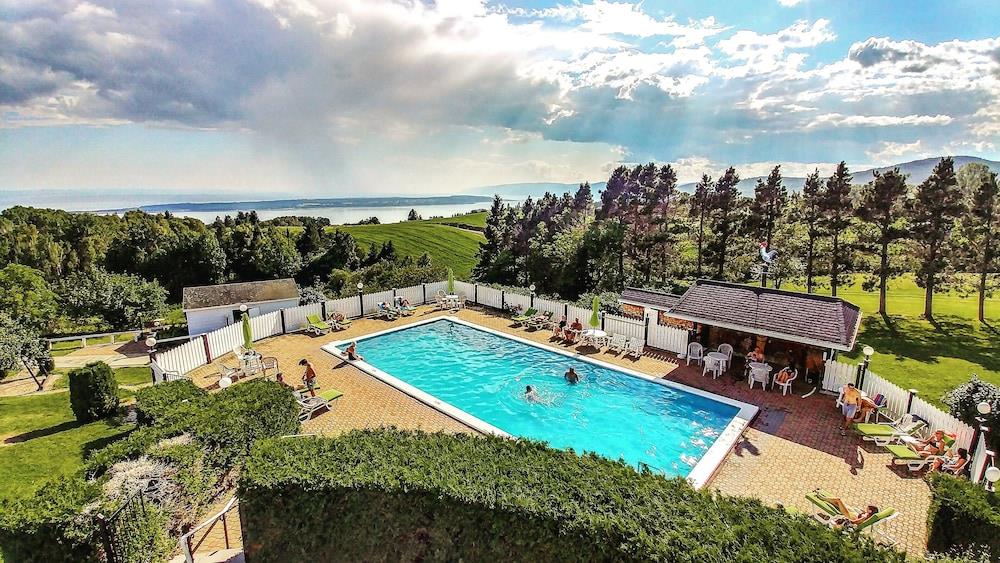 Auberge De Nos Aieux