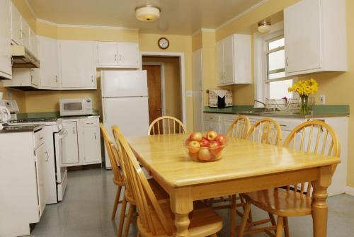 Hi Pigeon Point Lighthouse Hostel