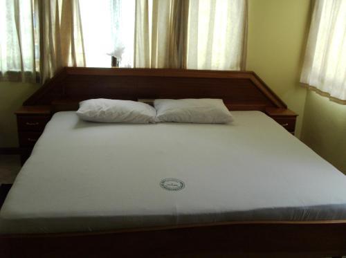 Sampson's Guesthouse Company Limited