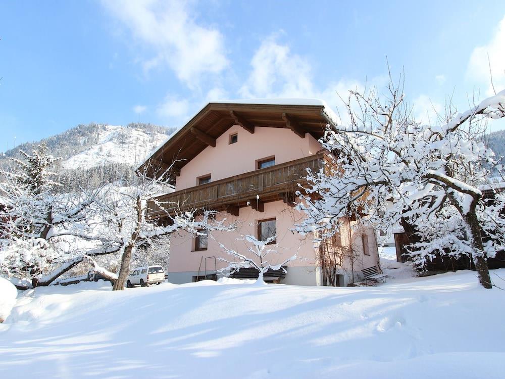 Cozy Holiday Home In Maishofen Near Ski Area