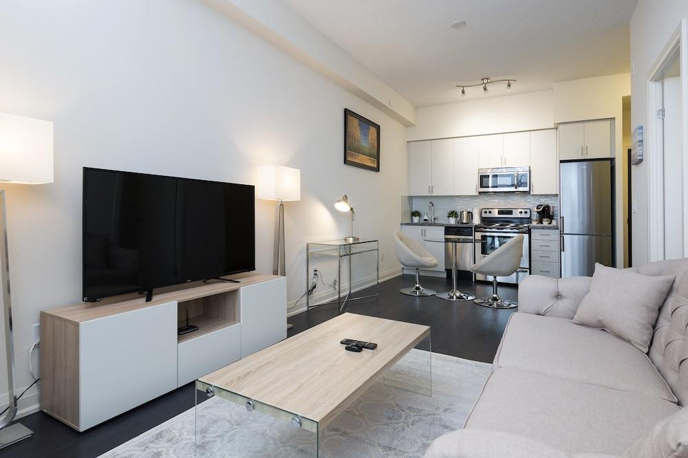 Diamond Vacation Homes Bayview Avenue