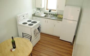 Warbler's Roost Country Inn B&B