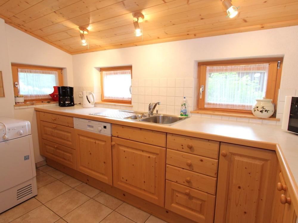 Comfortable Holiday Home Near Ski Area In Niedernsill