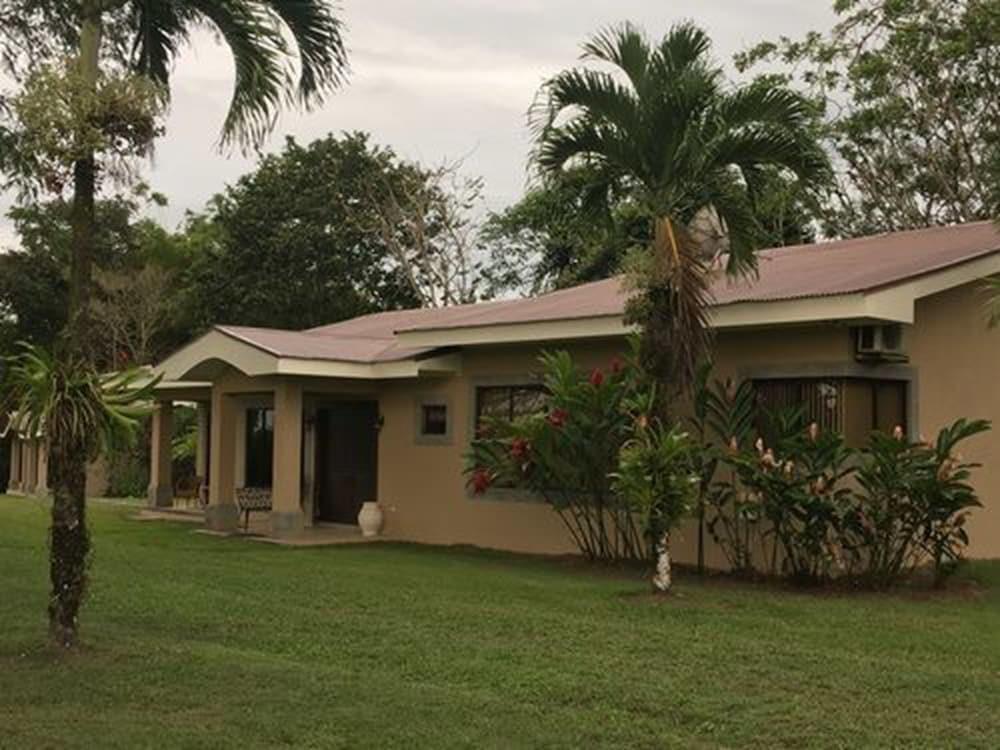 Agua Milagrosa Villa