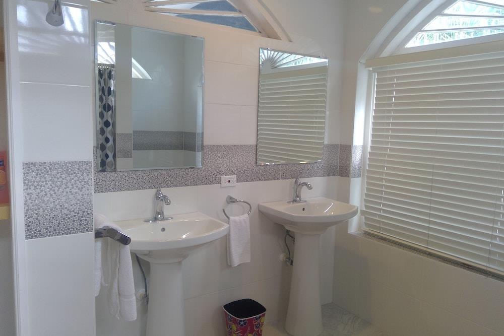 Bermuda Villa Guest House